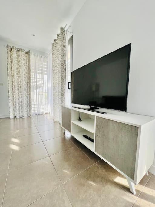 Apartamento Luminoso Cerca Salera Καστεγιόν δε λα Πλάνα Εξωτερικό φωτογραφία